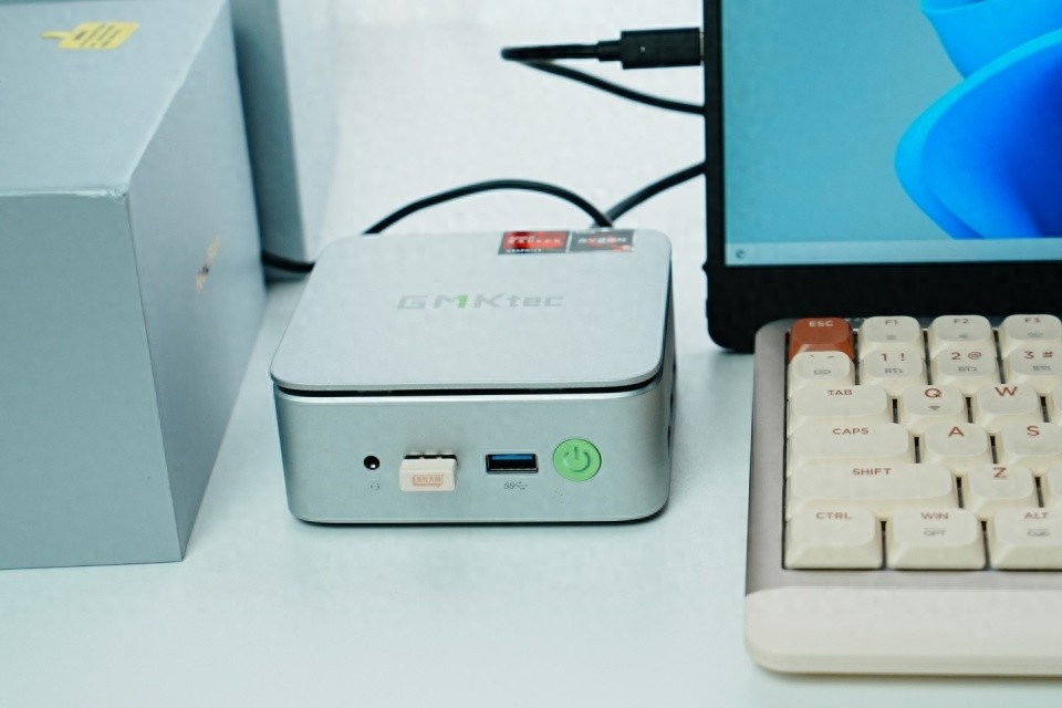 高性能满配AMD R5小钢炮，极摩客G10迷你电脑开箱评测