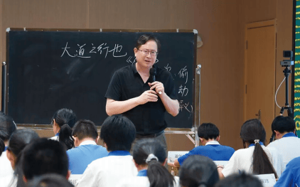 徐杰：从“感受”到“沉入”——“精致语文” 如何重塑课堂与学习？